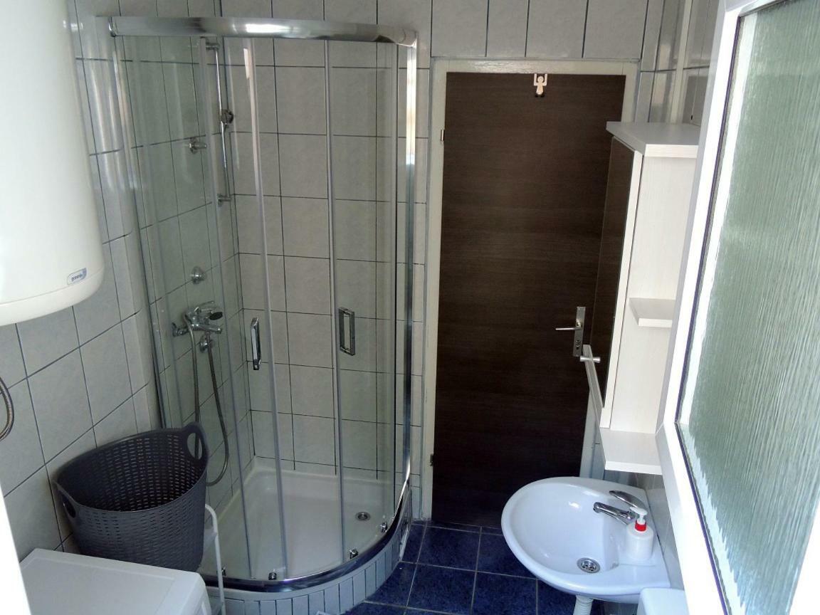 Apartman Tea Karlobag Zewnętrze zdjęcie