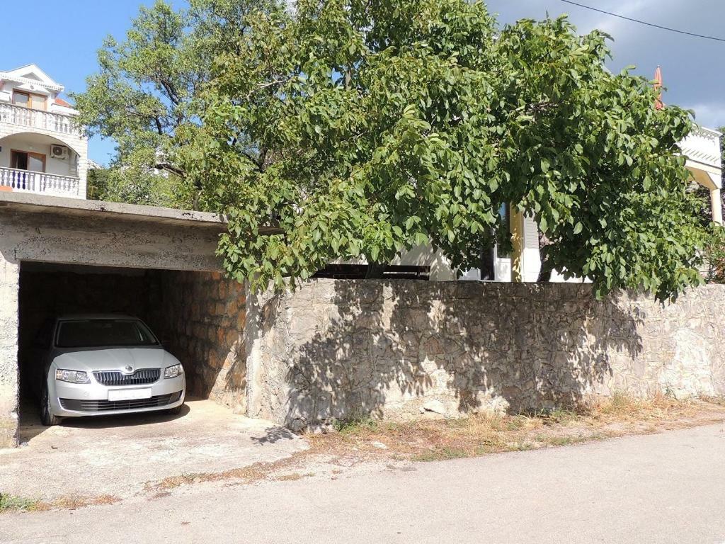 Apartman Tea Karlobag Zewnętrze zdjęcie